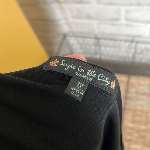 Suzie in The City Black Tank Top Size 1X Plus - Picture 5 of 6